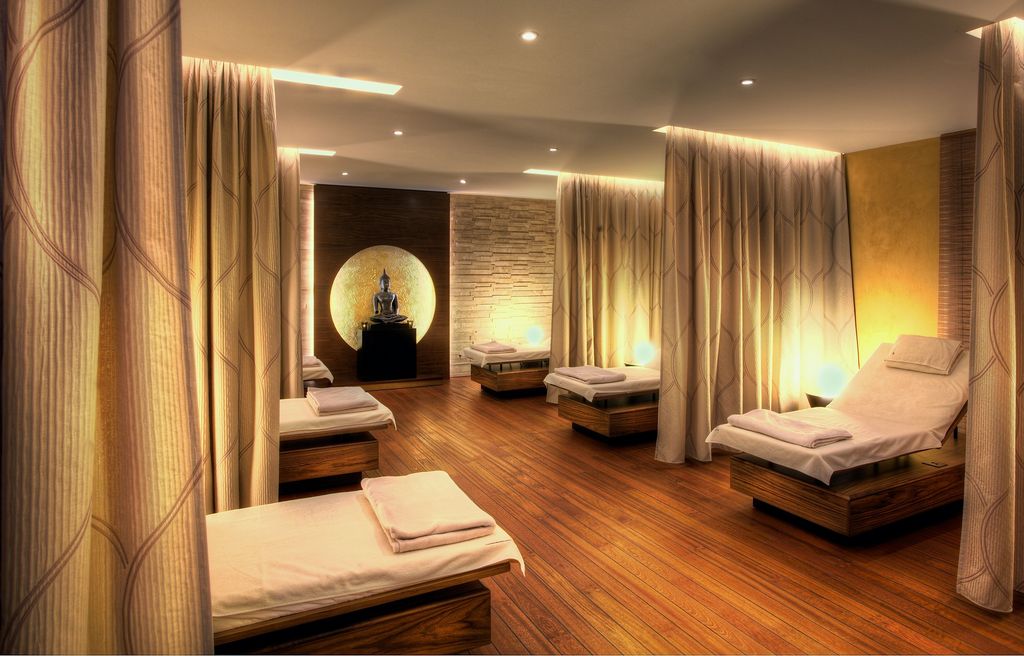 Prenatal massage: 8 great reasons to treat yourself